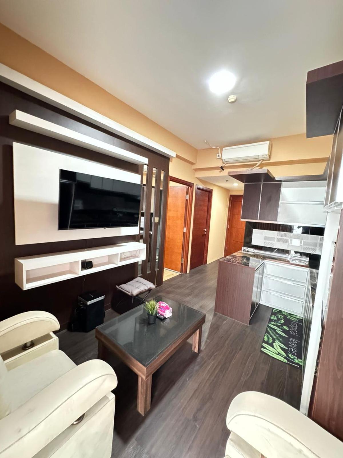 Apartemen Mahogany By Luxury Karawang Bagian luar foto